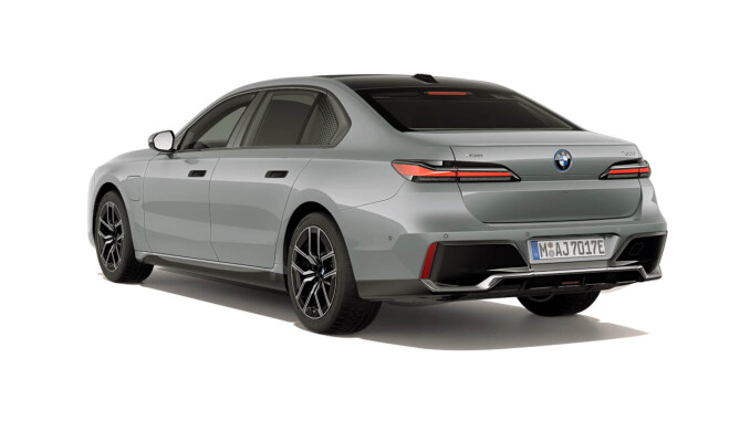 BMW 7 Series 750e xDrive M Sport 4dr Auto [NI] Saloon - Image 2